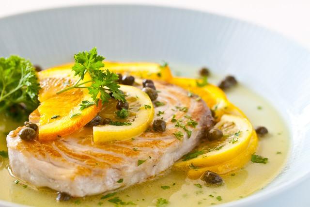 Cách nấu cá hồi sốt cam cho bé ngon, bổ dưỡng, siêu đơn giản tại nhà