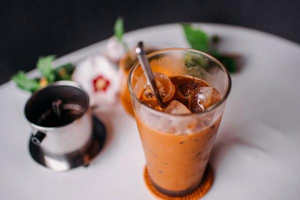 Mách Bạn Cách Pha Cà Phê Sữa Đá Ngon Nhất