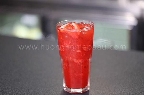 Cách Làm Trà Dâu Thơm Ngon Không Thể Bỏ Qua Trong Mùa Hè