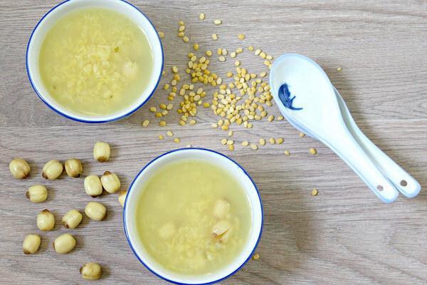 Cách Nấu Chè Hạt Sen Đậu Xanh Hấp Dẫn