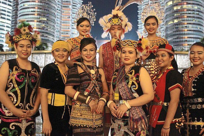 Du lịch Malaysia mua gì làm quà | bí kíp chọn quà cực chất