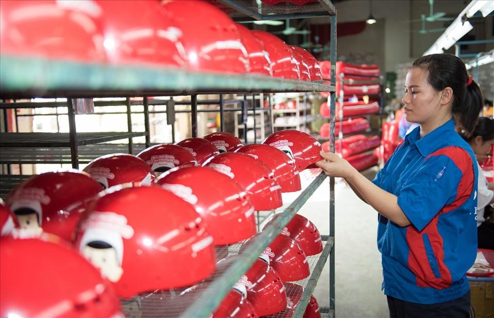 Hướng dẫn vệ sinh, tháo giặt mũ bảo hiểm