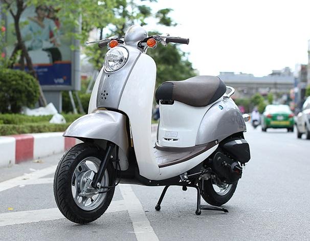 Xe tay ga honda scoopy 50cc trắng