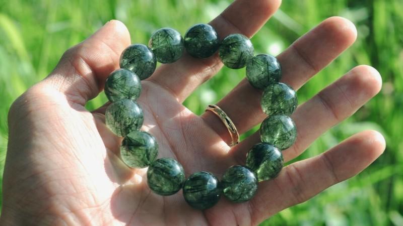 Mệnh Hỏa chọn đá phong thủy gì? Màu gì để mang lại nhiều may mắn