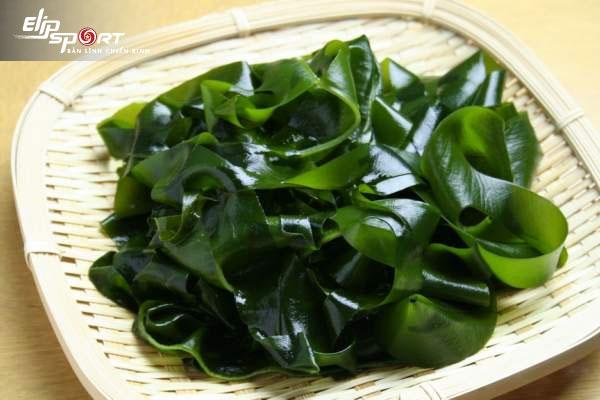 Rong biển bao nhiêu calo? Giảm cân ăn rong biển được không?