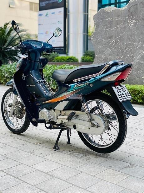 Xe máy "cổ lỗ sĩ" Honda Future đời 2004, chủ rao giá 389 triệu