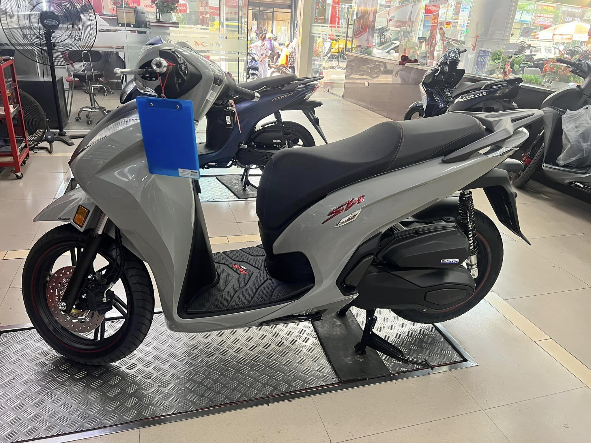 Giá xe Honda SH 350i bất ngờ "rớt" thảm