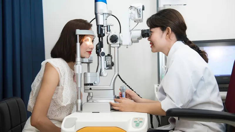 Mắt phải giật nữ: hiện tượng bí ẩn và lý giải khoa học