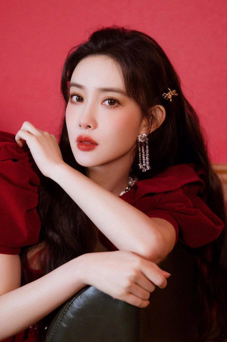 Mỹ nhân cổ trang hot nhất hiện nay từng là "hoa khôi Bắc Ảnh", đẹp như nữ thần xé truyện bước ra
