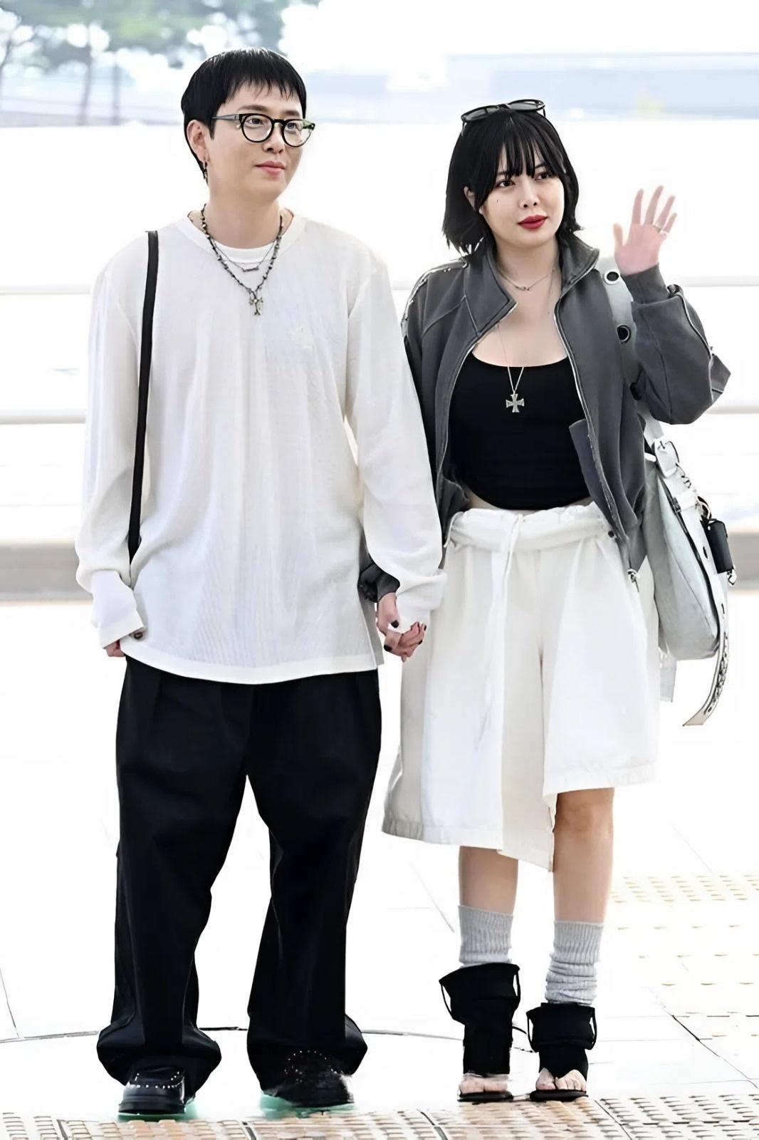 HyunA đăng loạt ảnh gợi cảm