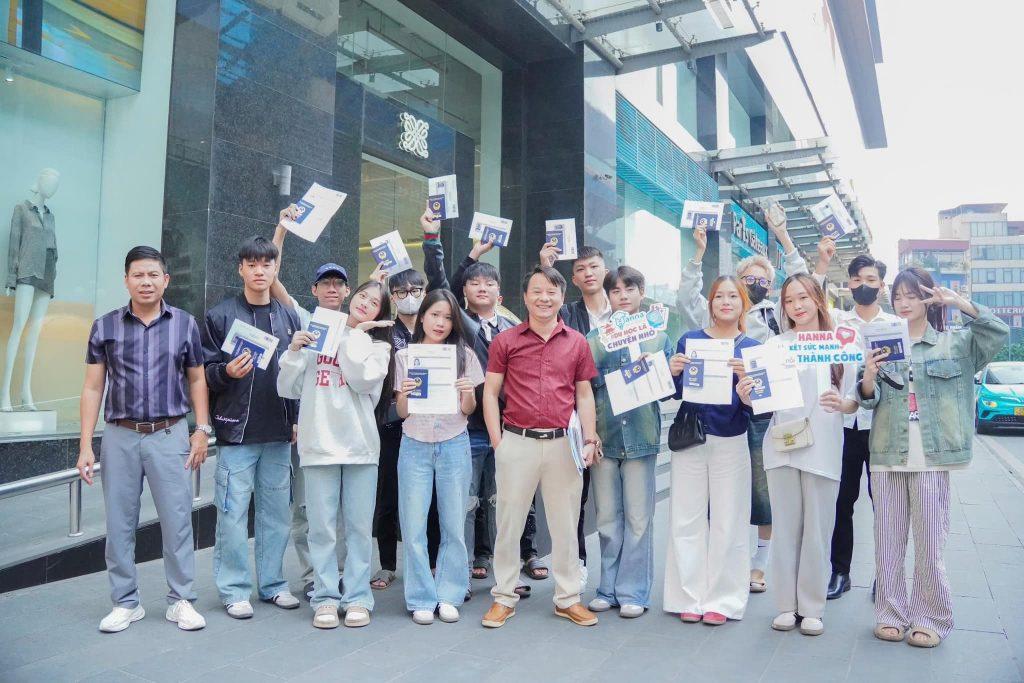 Chúc mừng các bạn du học sinh Hanna đã cầm chắc V.i.s.a đai học Keimyung