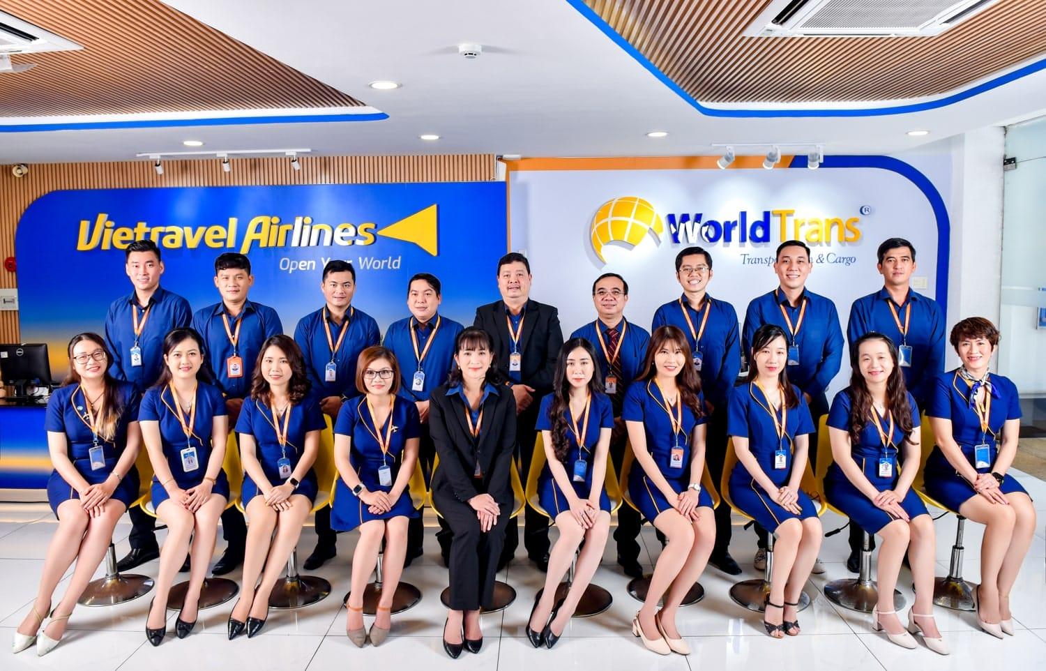 Concept chụp ảnh tập thể công ty đẹp, chuyên nghiệp – HT Media