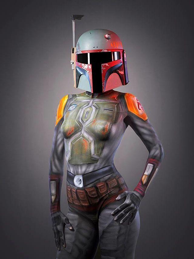 11 mẫu cosplay body-painting bán khỏa thân cực độc đáo và gợi cảm