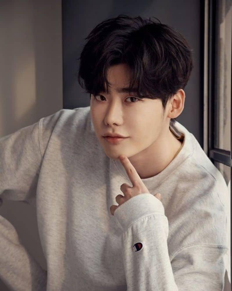 Diễn viên nam Hàn Quốc Lee Jong Suk