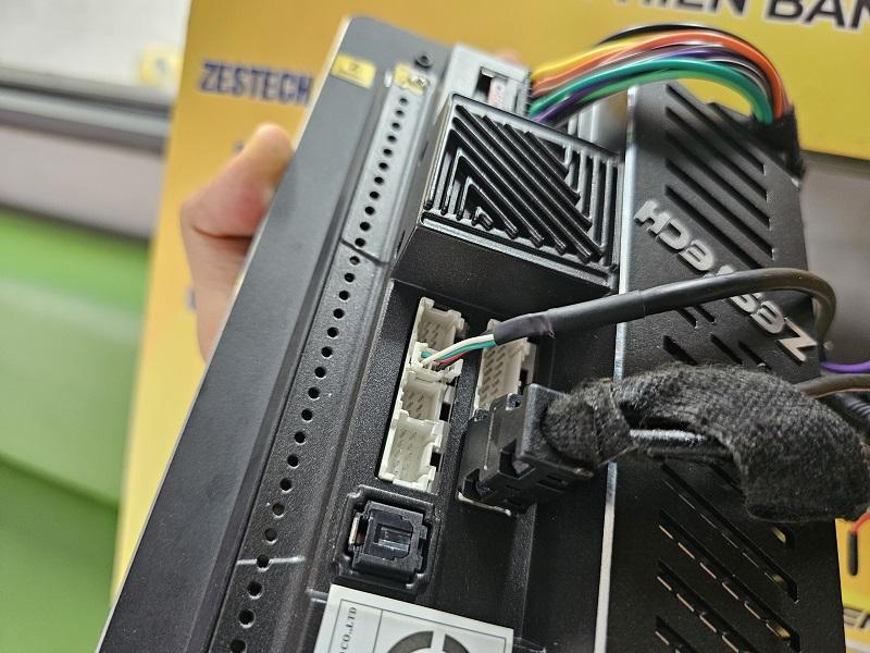 Dây USB Màn Hình Zestech – Phụ Kiện Chính Hãng