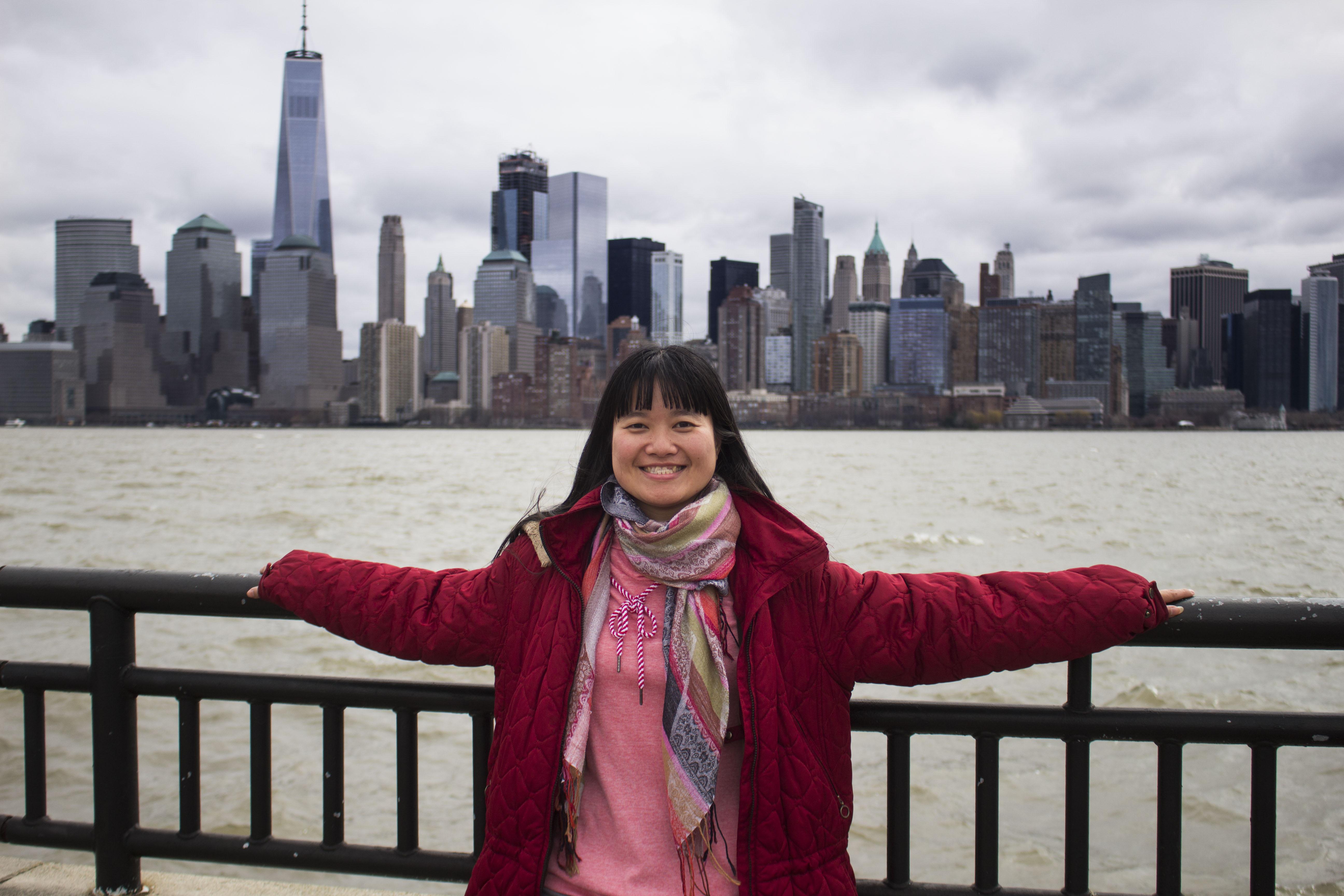 Nhìn cuộc sống dưới một con mắt khác – Phỏng vấn cô giáo, Thạc sĩ giáo dục Phạm Thị Thu Trang