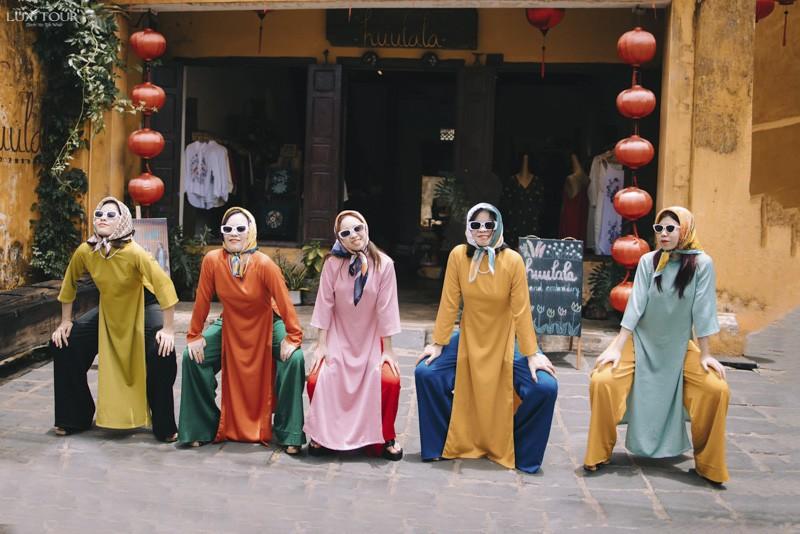 Caption du lịch hài hước cùng hội chị em bạn dì