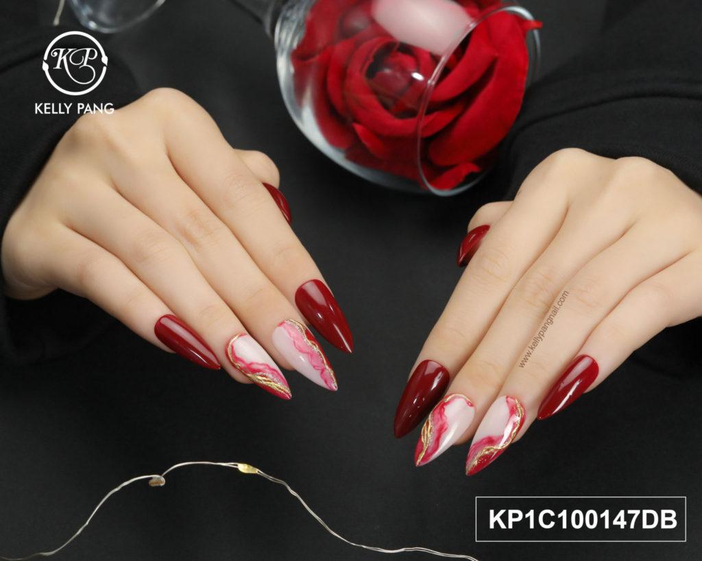Mẫu nail viền đơn giản sang trọng