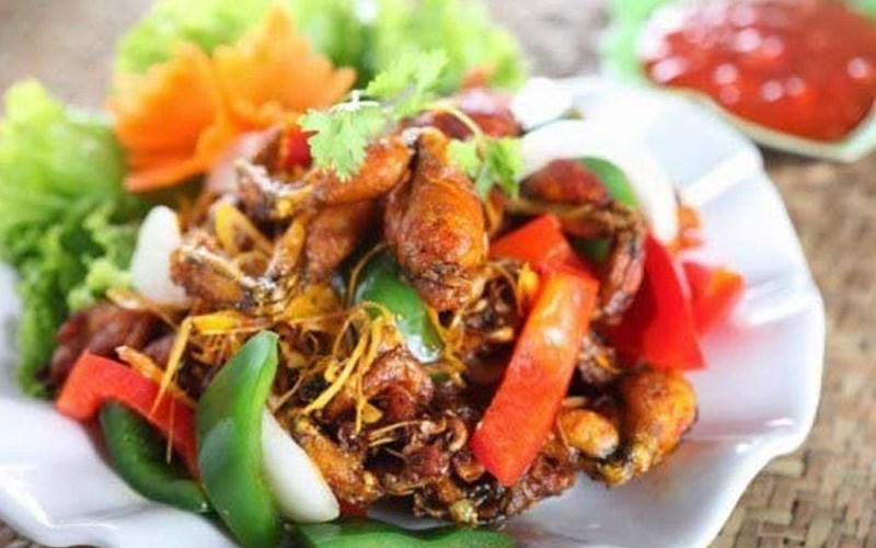 Ếch xào lăn