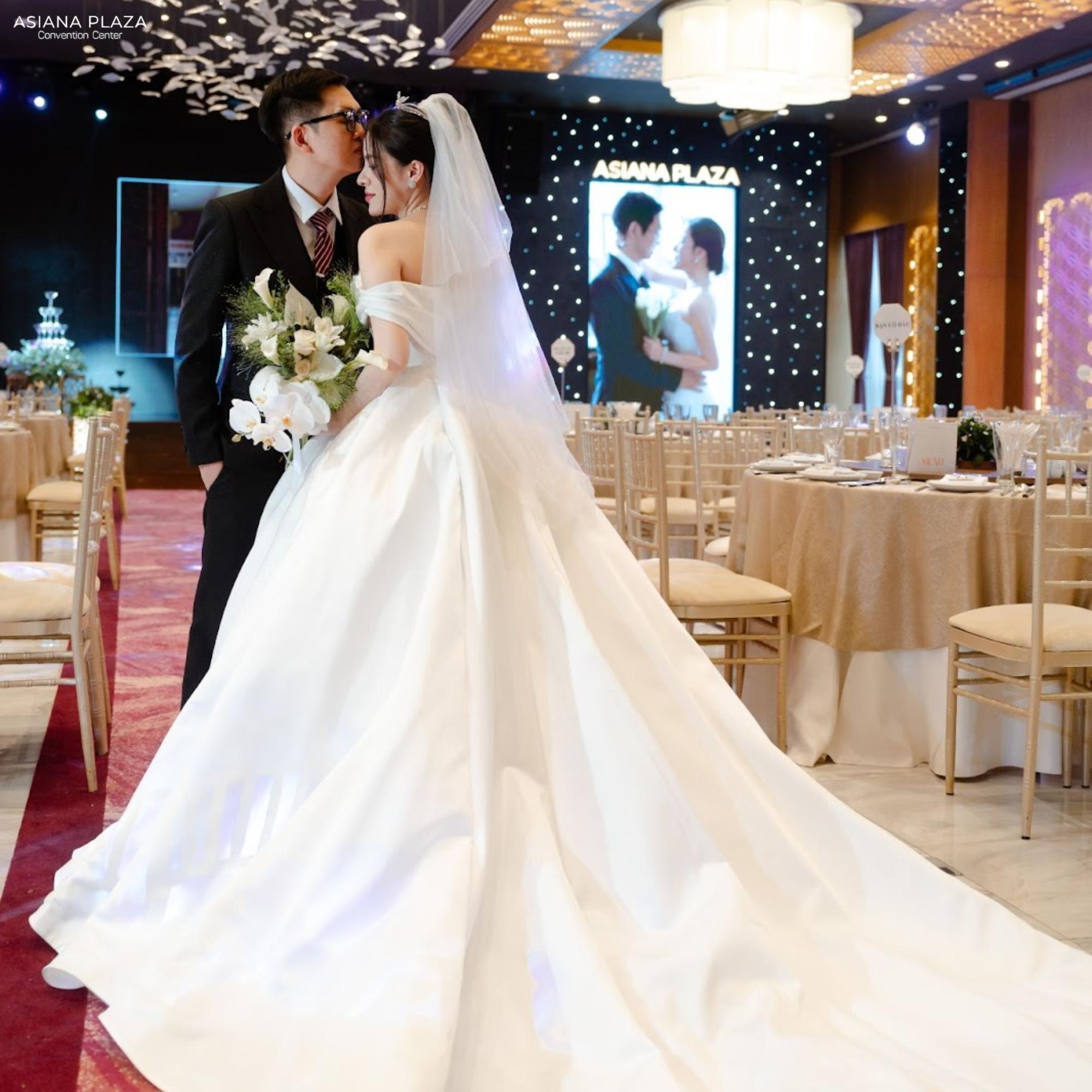 stt đám cưới hài hước.