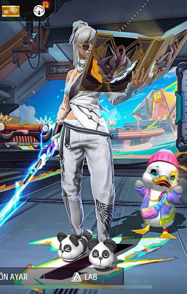 Hình ảnh nhân vật Free Fire ngầu nam với trang phục độc đáo và biểu cảm mạnh mẽ.