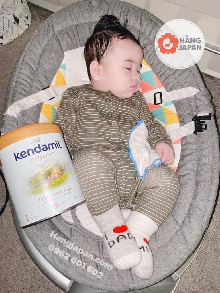 Sữa Kendamil Bò Organic Anh Lon 800gr (9)