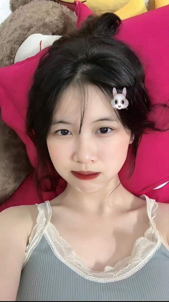 Ảnh gái xinh 2k6 rạng rỡ tỏa sáng với thần thái hồn nhiên đáng yêu