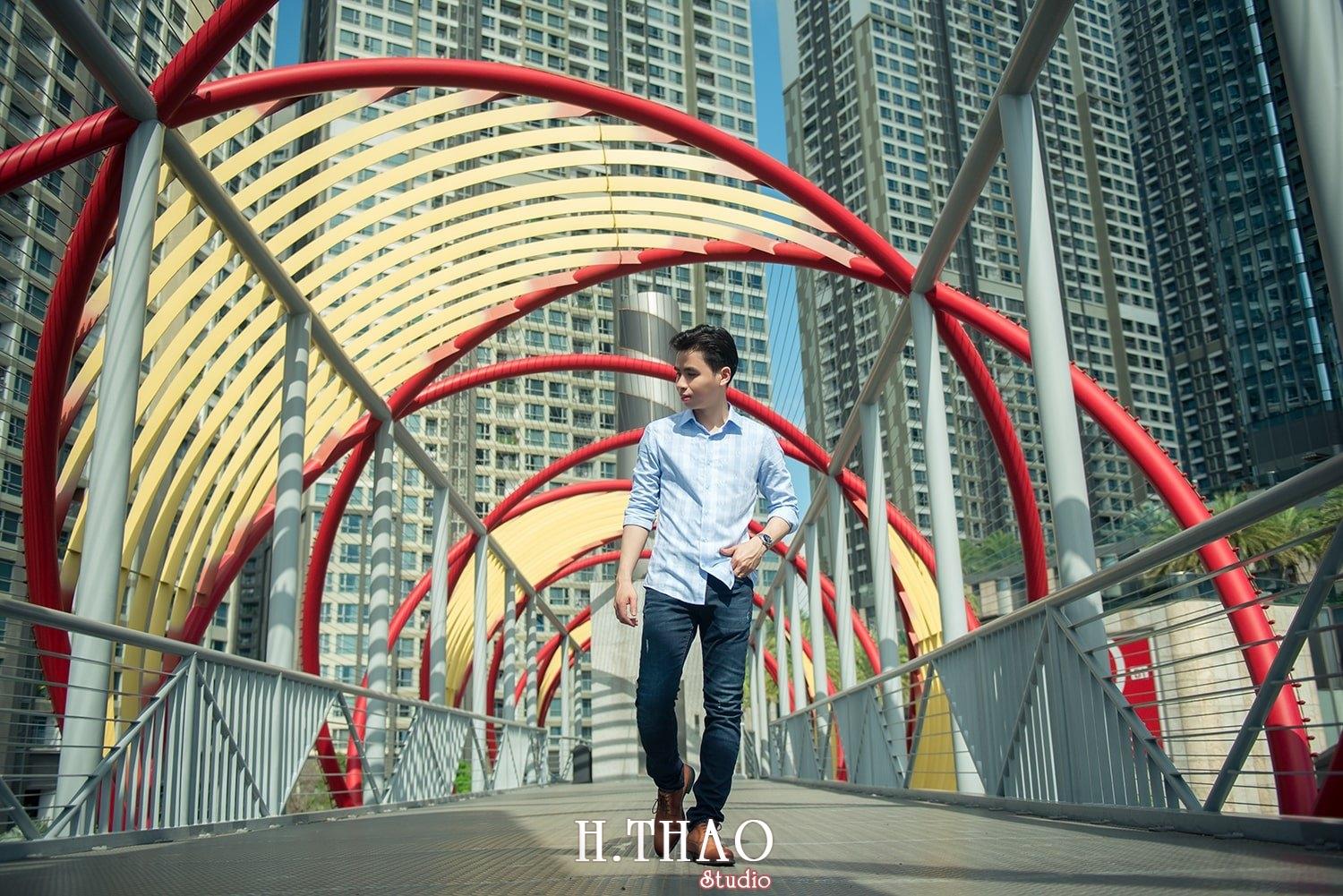 35 cách tạo dáng chụp ảnh nam ngầu chất ngất – HThao Studio