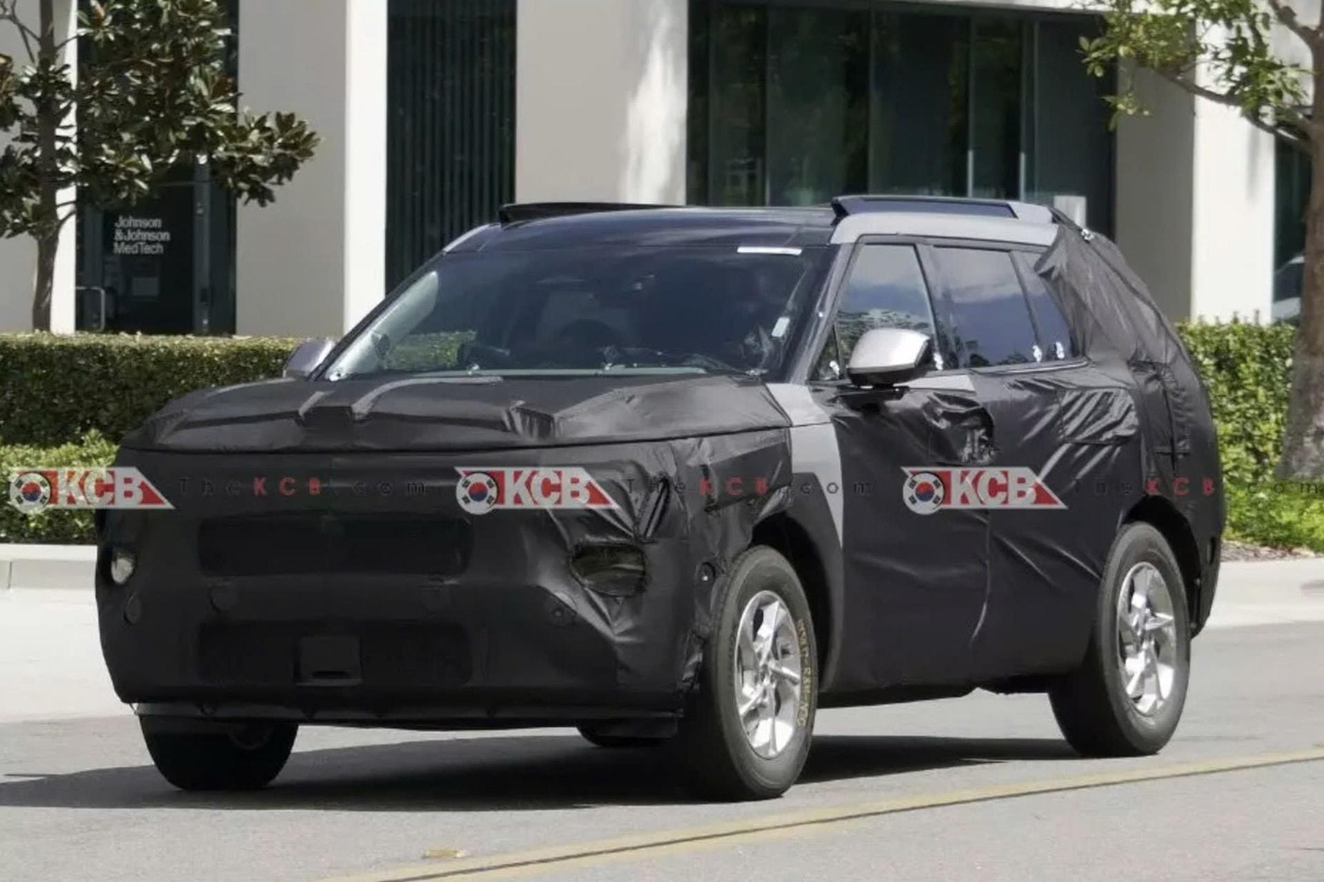 Hyundai Tucson 2027 lần đầu lộ ảnh nội thất ‘sang, xịn, mịn’