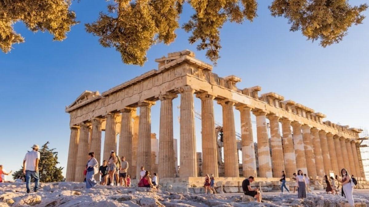 Bảng chữ cái Hy Lạp xuất hiện từ khoảng thế kỷ 8 TCN