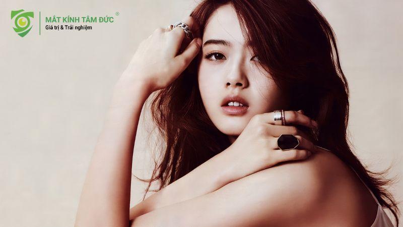 Mắt buồn là mắt gì? Tướng số và vận mệnh của người có đôi mắt buồn