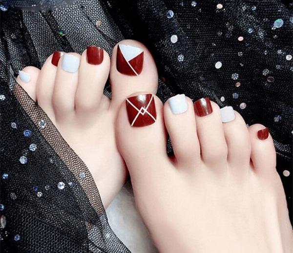 Những mẫu nail chân đẹp đơn giản nhẹ nhàng dẫn đầu xu hướng hiện nay - 2
