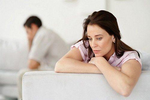 Giảm ham muốn tình dục là dấu hiệu thận yếu ở phụ nữ