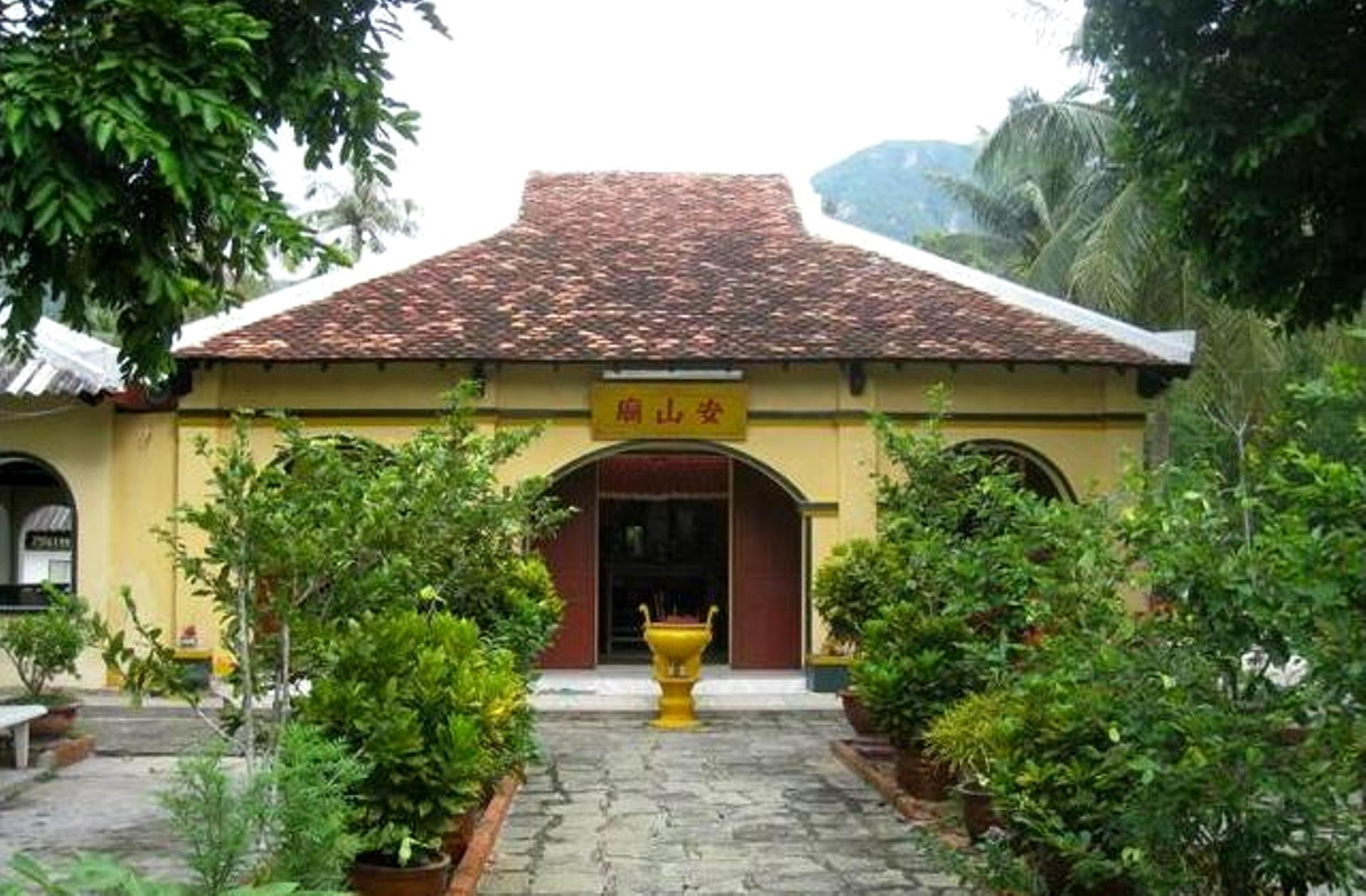 Sự thật về hoàng tử Cải, thứ phi Lê Thị Răm trong “Gió đưa cây cải...”