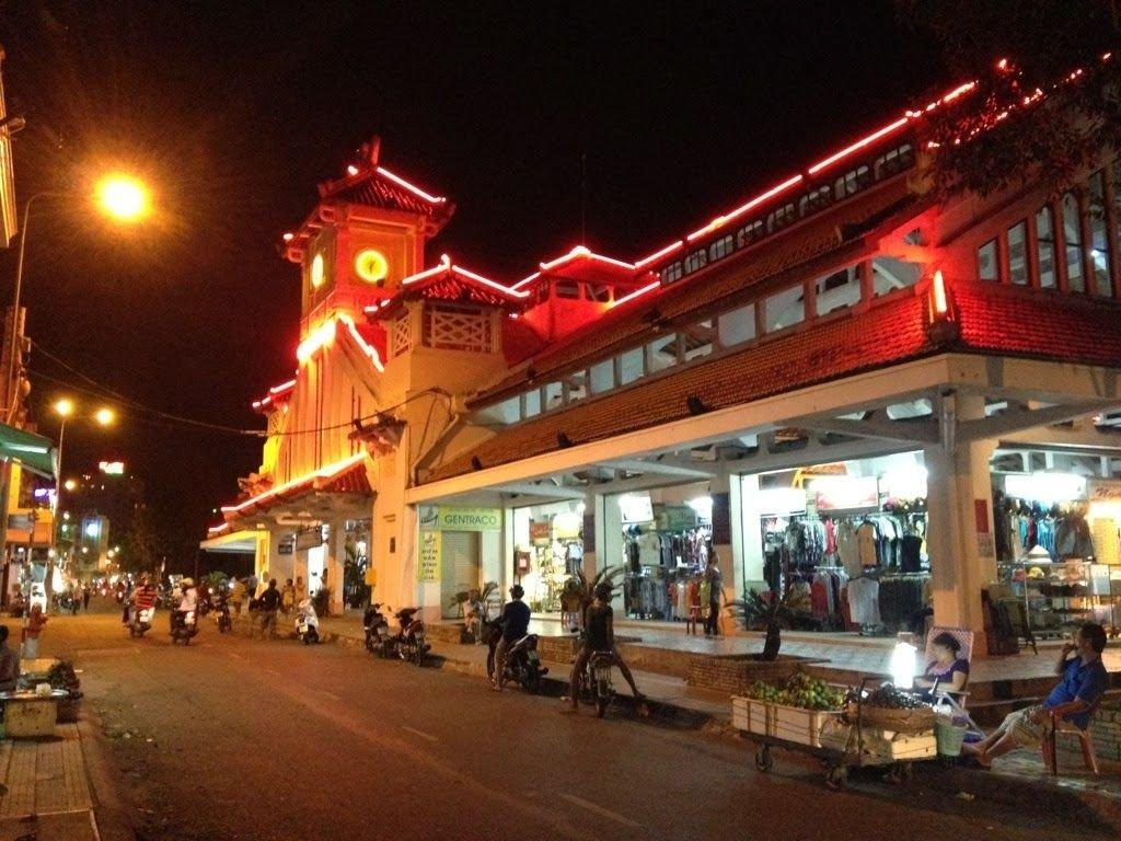 chợ nổi Cần Thơ về đêm
