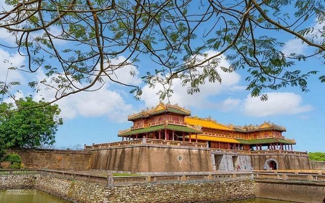Thành phố Huế là nơi nên ghé thăm vì giá tour du lịch Huế rẻ hơn nơi khác