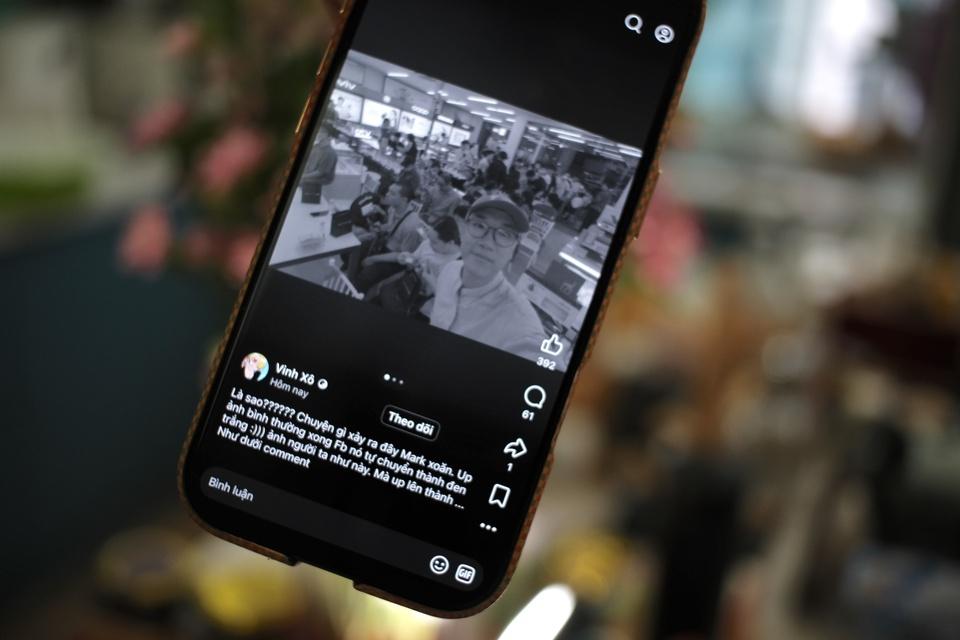 Ảnh tải lên Facebook đột ngột tối đen