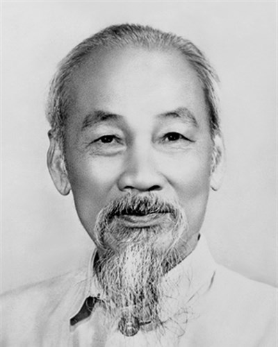 Hồ Chí Minh | Chủ tịch Đảng từ 2/1951 đến 9/1969; Tổng Bí thư từ 10/1956 đến 9/1960; Chủ tịch nước Việt Nam Dân chủ Cộng hòa từ 1/1946 đến 9/1969; Chủ
