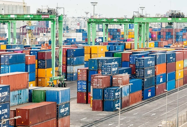 Việt Nam là nước xuất siêu