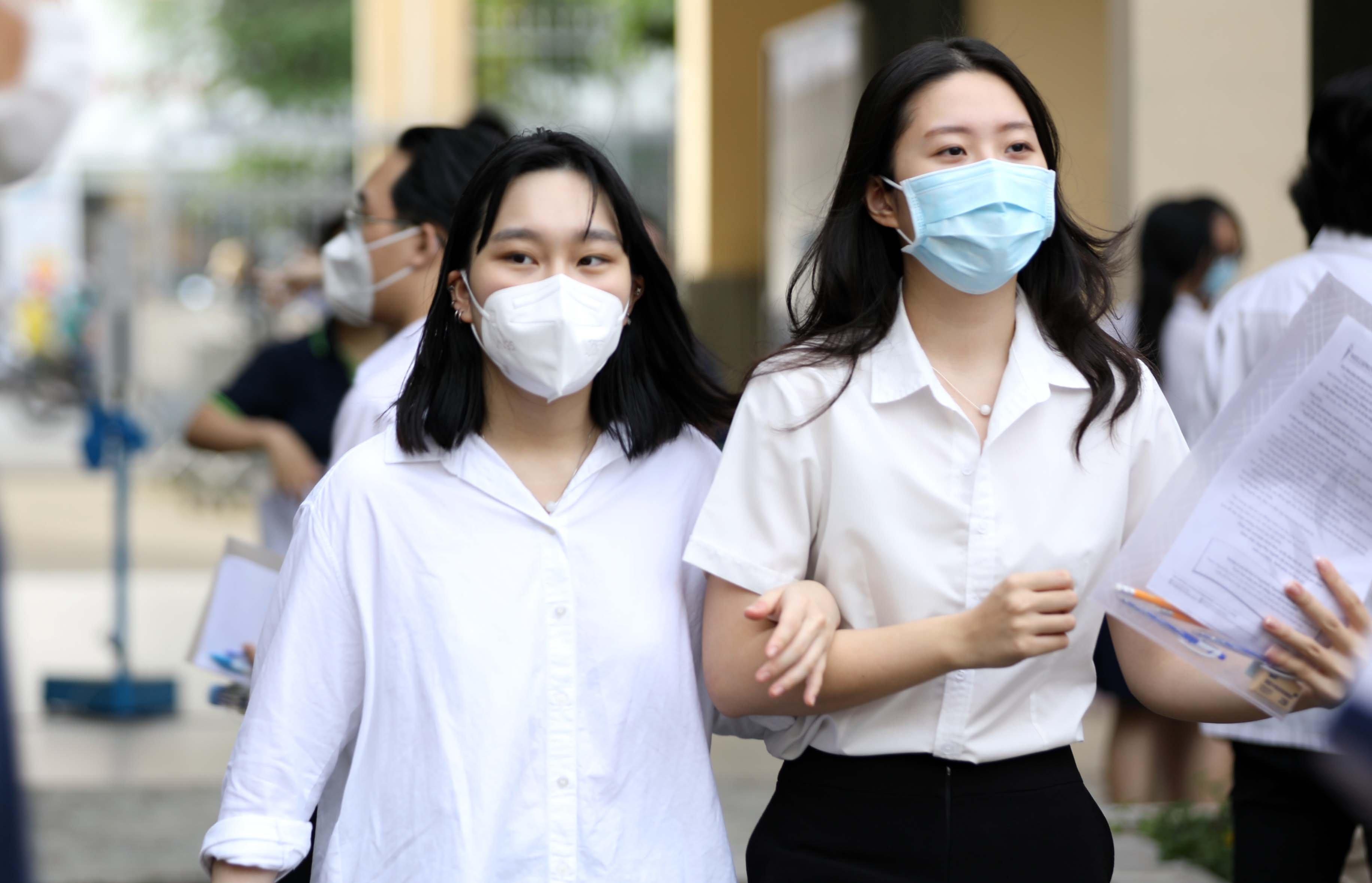 Thi tốt nghiệp THPT 2022: Đề văn quen thuộc, đề toán bất ngờ