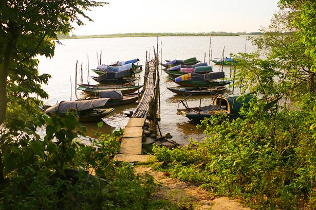 “Trở về dòng sông tuổi thơ” - chung thủy một niềm yêu