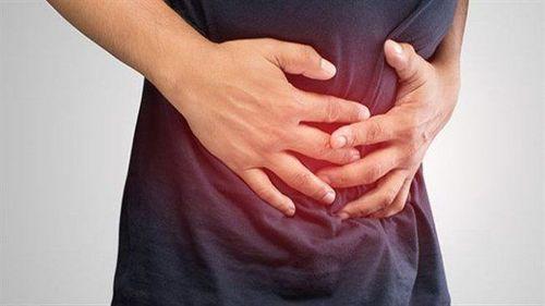 Biểu hiện mãn tính với đau bụng mạn tính, viêm tụy mạn, sụt cân, chậm tăng trưởng,...