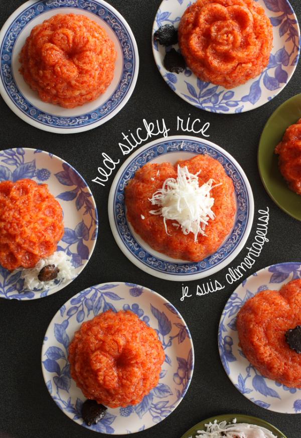 Vietnamese Xôi Gấc - Red Sticky Rice for the new year! My favourite breakfast in Vietnam =) | alimentageuse.com #vietnamese #glutenfree #vegan #sticky #rice
