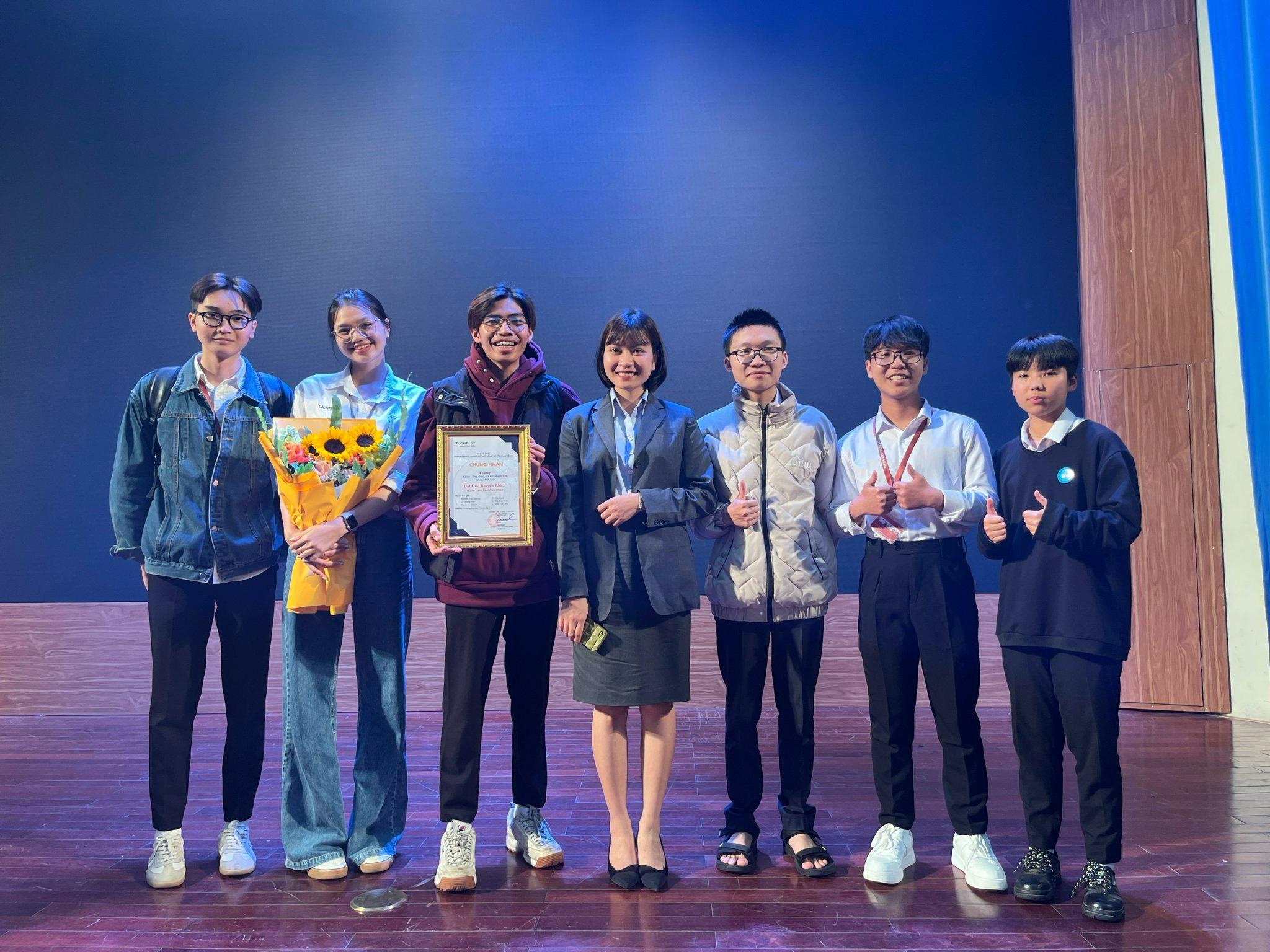 Đan Tâm - Nữ sinh xinh đẹp, tài năng của khoa Y - Dược, YersinUni - Yersin University I Trường Đại học Yersin Đà Lạt