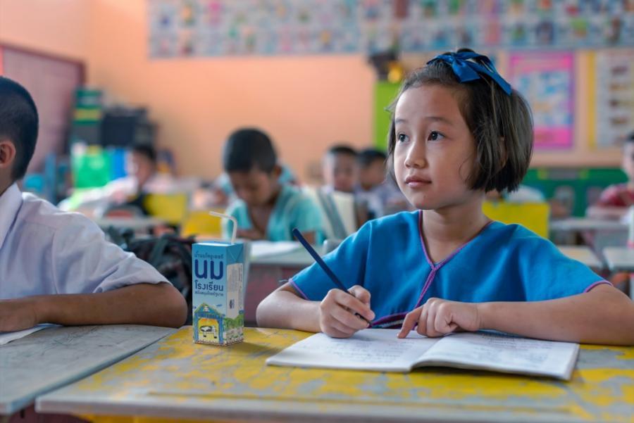 UHT milk in aseptic bricks: Si Khiu and Thai School Milk Programme