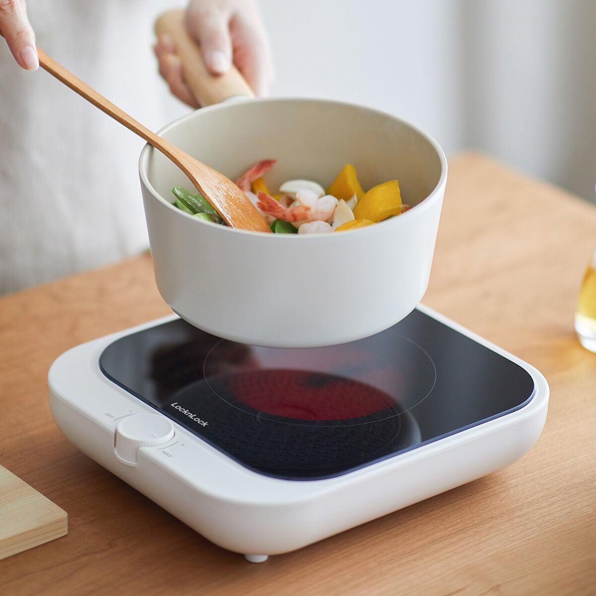 Bếp hồng ngoại là gì và nó khác biệt như thế nào so với các loại bếp khác?